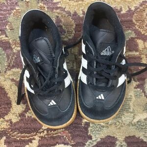 Kids Adidas Samba sneakers